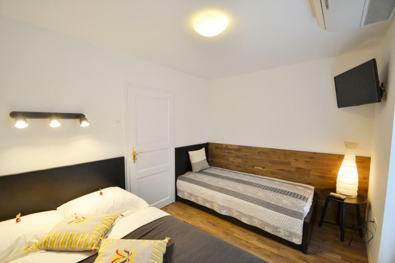 Apartments Poldi Блед Екстер'єр фото