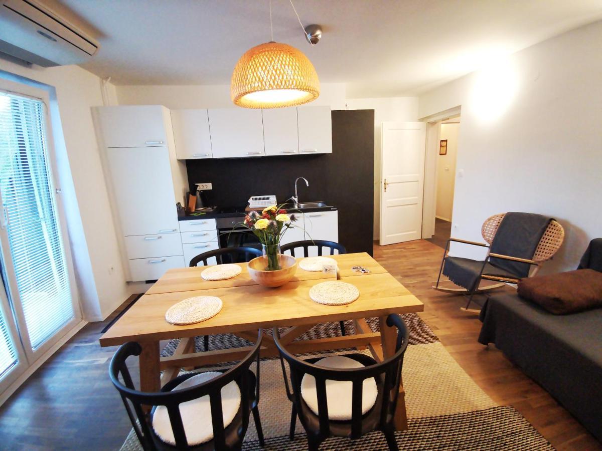 Apartments Poldi Блед Екстер'єр фото