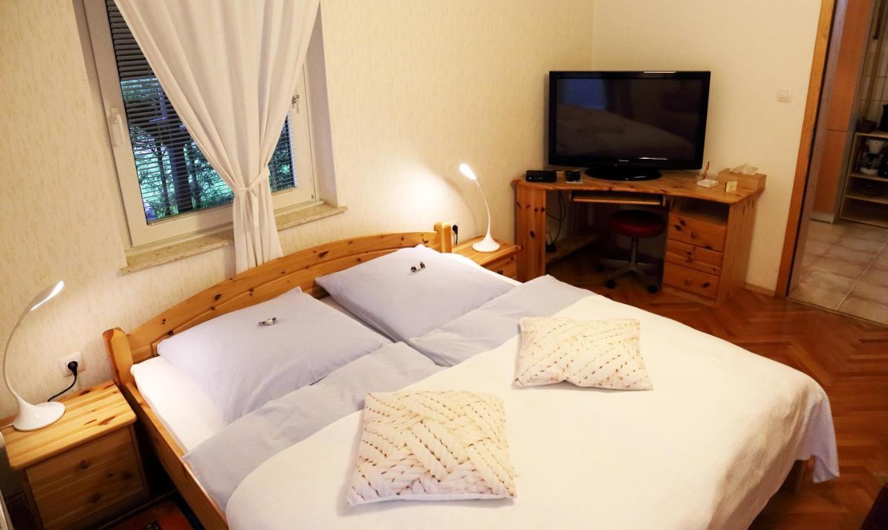 Apartments Poldi Блед Екстер'єр фото